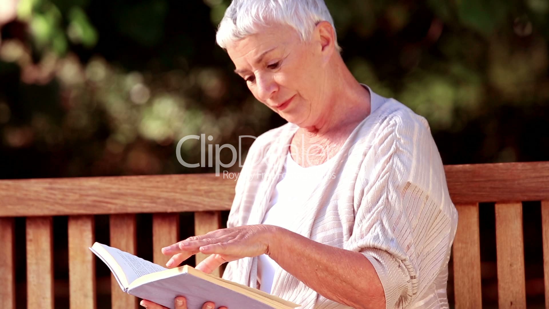 mature mpeg woman Mature mpeg woman